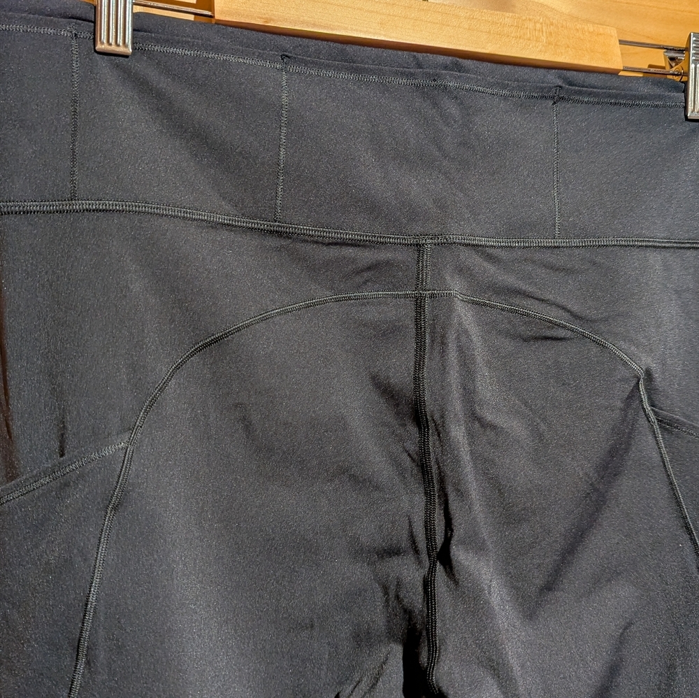 Lululemon NEW Fast and Free 7/8 Tight 25" with Pockets Black Sz 18 - Picture 7 of 10